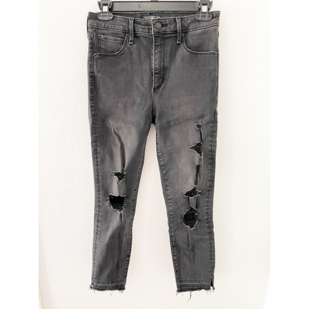 Abercrombie & Fitch Simone High Rise Ankle Jeans Distressed Black Denim Short 2